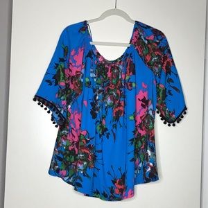 Summer top with Pom Pom trim